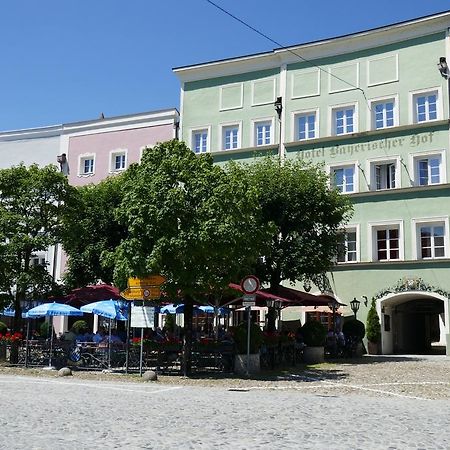 Bayerischer Hof Hotel Burghausen Exterior foto